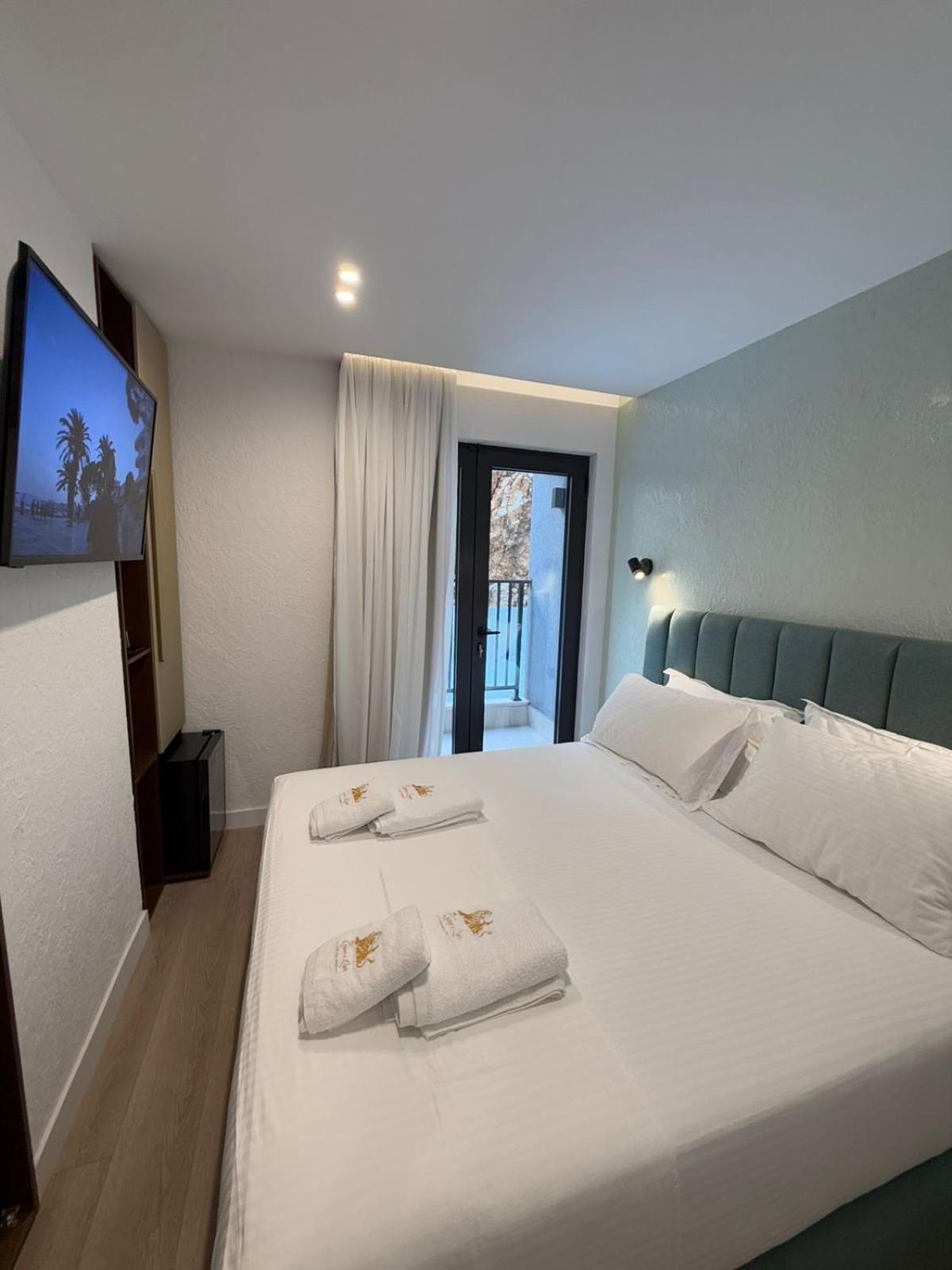 The Queen'S Lion Premium Hotel Саранда Екстер'єр фото