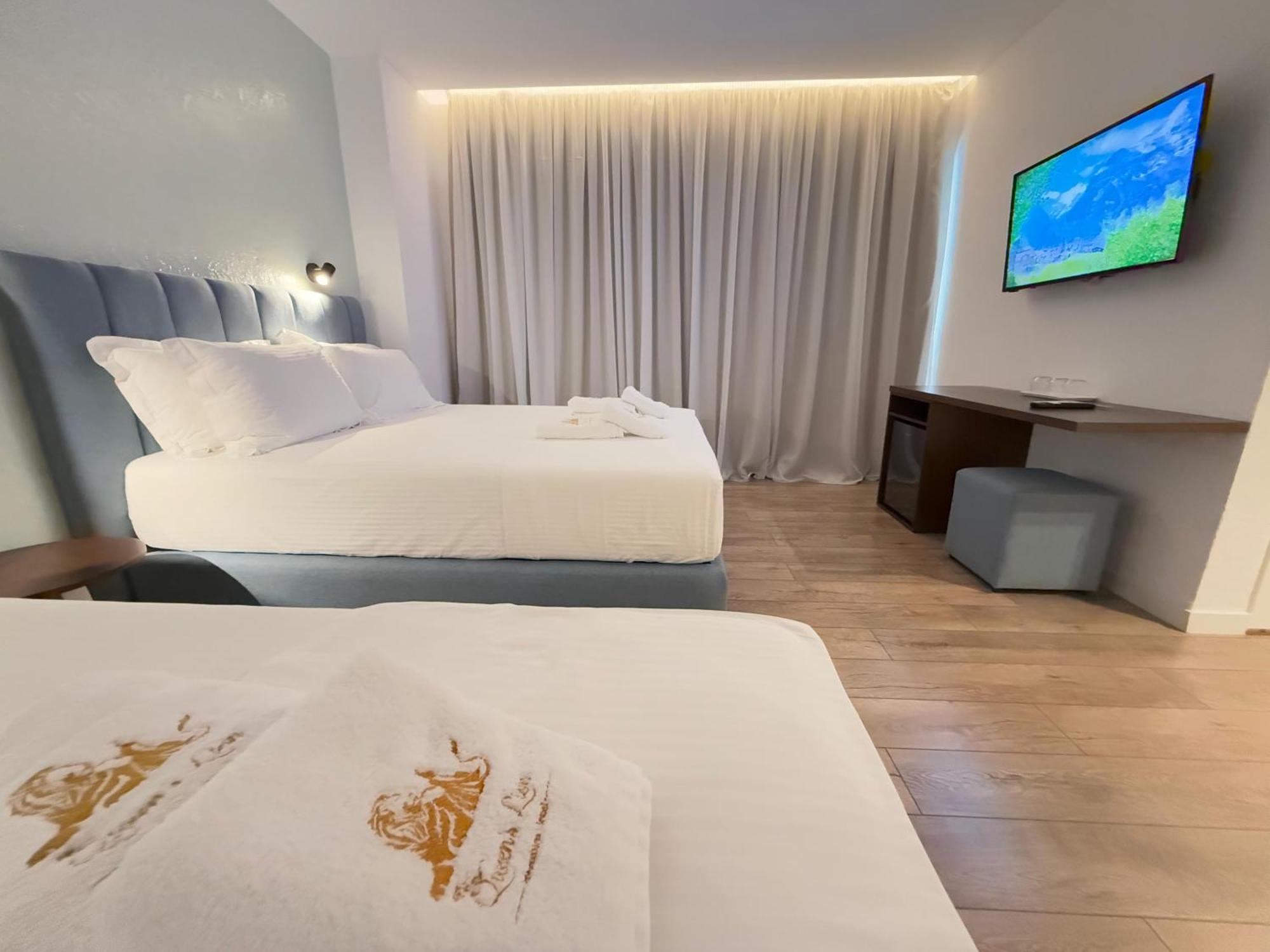 The Queen'S Lion Premium Hotel Саранда Екстер'єр фото